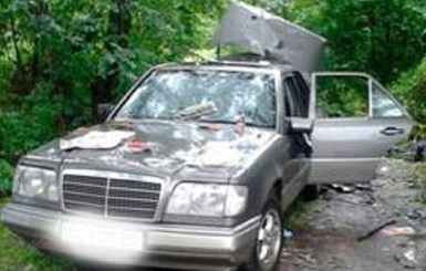 Львовская полиция: устройство в багажнике взорвалось после остановки авто