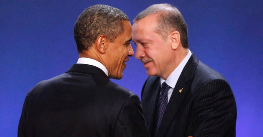 Обама призвал поддержать демократически избранное правительство Турции