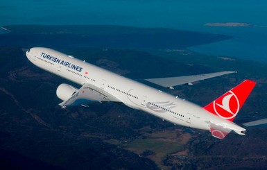 Воздушное пространство Турции закрыто, самолеты разворачивают обратно