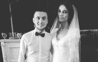 ЯрмаК сыграл свадьбу с украинской моделью