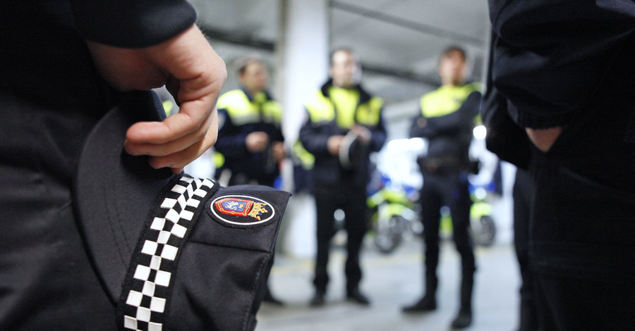 Испанская полиция дала рекомендации по безопасной ловле покемонов