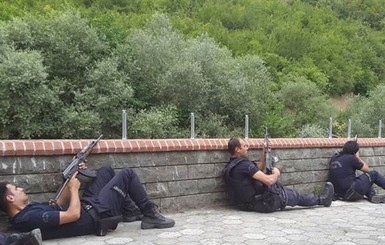 В Турции убили двоих полицейских