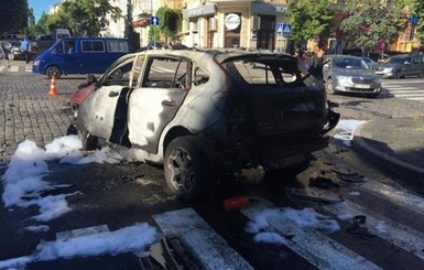 Появилось первое видео с места взрыва машины с Павлом Шереметом
