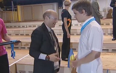 Харьковский школьник взял золото на Международной олимпиаде по физике