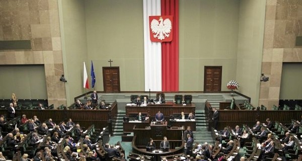 Парламент Польши признал Волынскую трагедию геноцидом 