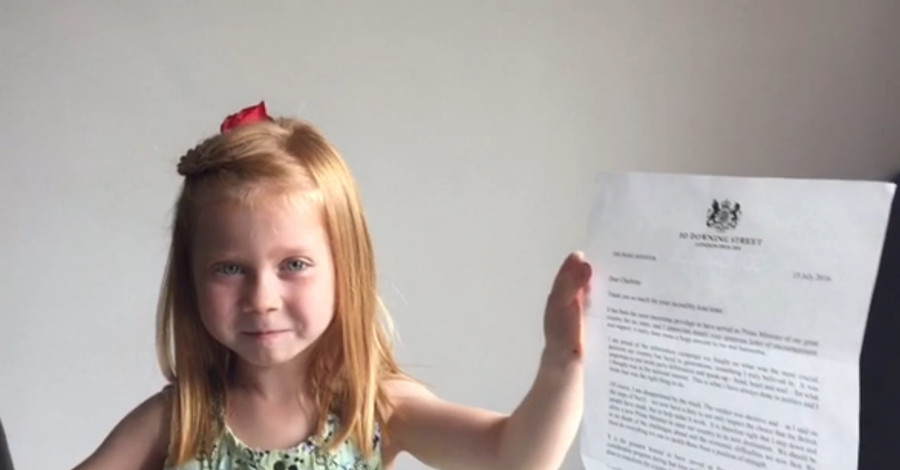 Кэмерон написал письмо 7-летней девочке, которая расстроилась из-за его отставки
