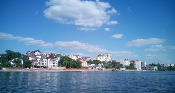 В Тернополе тонущую девушку не спасли из-за застройки набережной