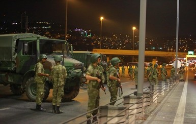 В Турции освободили 758 военных, подозреваемых в попытке переворота