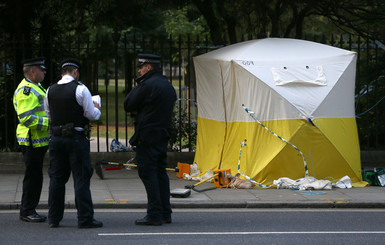 В центре Лондона мужчина с ножом устроил резню
