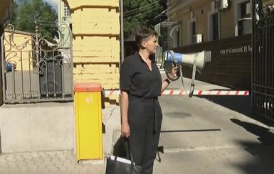 Савченко предложила, чтобы переговоры с боевиками вели Оксана Марченко и  Марина Порошенко