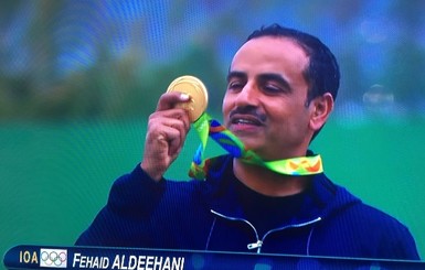 Олимпийское золото впервые выиграл спортсмен, не представляющий страну 