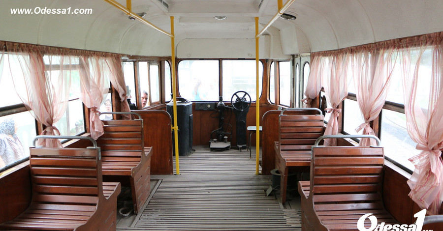 В Одессе заработал трамвай из прошлого