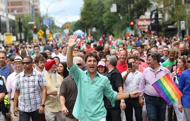 Канадский премьер-красавчик снова принял участие в гей-параде