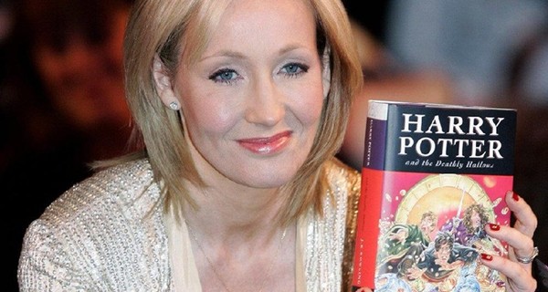 Роулинг выпустит еще три книги по вселенной "Гарри Поттера"