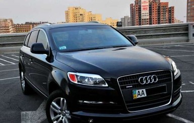 СМИ: у киевского прокурора Суса угнали бабушкин Audi Q7