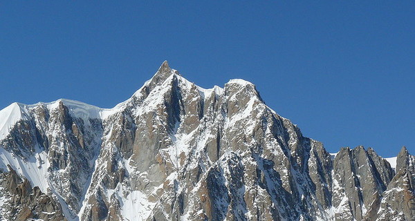 Трое альпинистов погибли на 