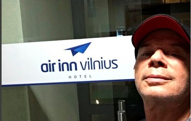 Газманову, которого не пустили в Литву, пришлось ночевать в гостинице при аэропорте