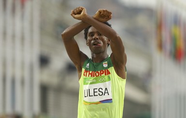 Жест эфиопского спортсмена может стоить ему жизни по возвращению на родину