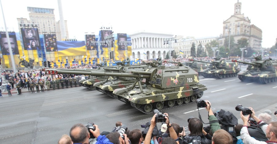 Праздничный парад ко Дню Независимости Украины: фото с места события