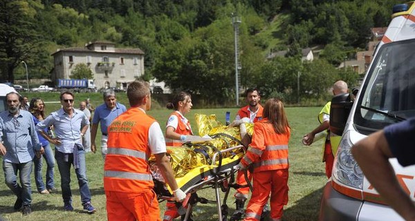 Число жертв землетрясения в Италии достигло 63 человек