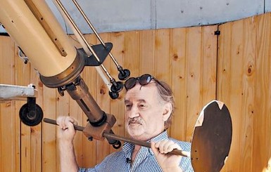 Богдан Ступка хотел стать химиком и работал астрономом