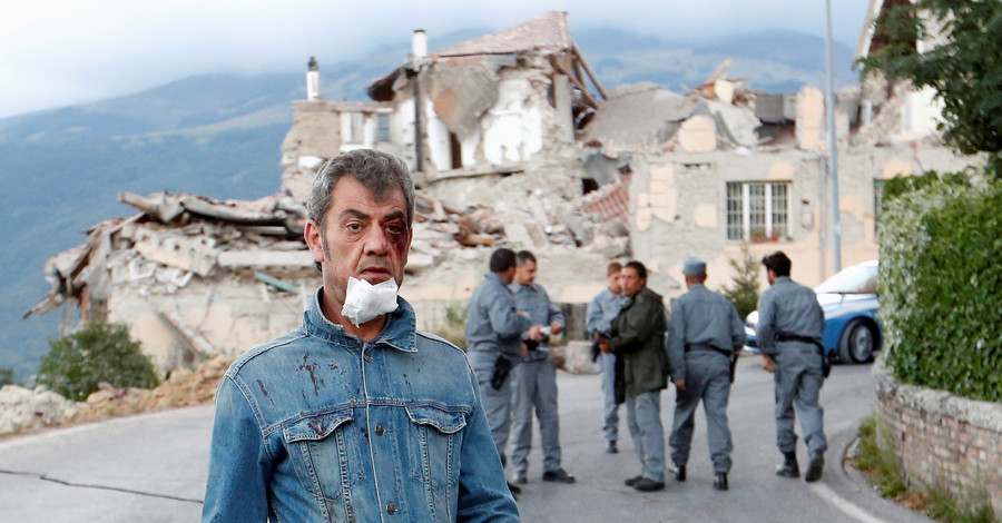 Землетрясение в Италии повредило до 300 исторических зданий