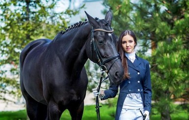 Шевченко поздравил с успехами в конном спорте свою крестницу