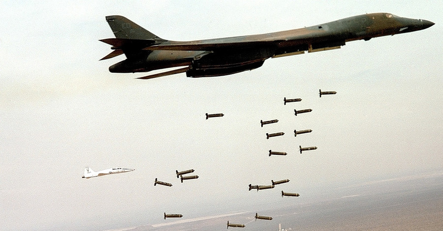 США сворачивают производство кассетных бомб