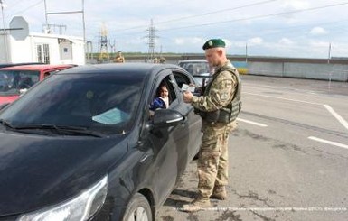На границе с Польшей образовалась пробка из 930 автомобилей