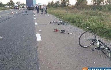 Водителя фуры, сбившего велосипедистов под Броварами, арестовали