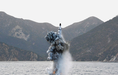 СМИ: КНДР запустила ракеты после встречи Южной Кореи и Китая на G20