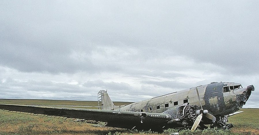 На обшивке рухнувшего 70 лет назад самолета нашли записку экипажа