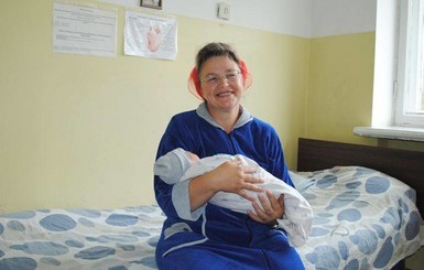 В Житомирской области женщина родила 16-го ребенка