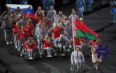 Беларуси грозит наказание за флаг России