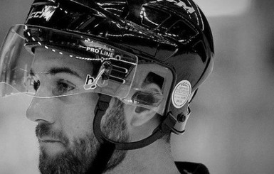В Чехии умер хоккейный арбитр после удара шайбой 