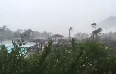 На Тайвань обрушился мощный тайфун Меранти