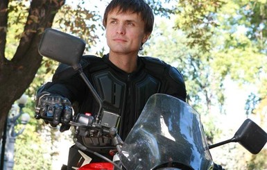 Игорь Луценко пообещал 7000 гривен тому, кто поможет найти его украденный мотоцикл
