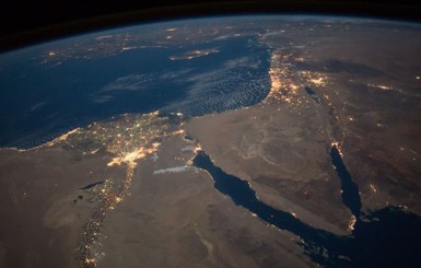NASA показало ночные снимки земли из космоса