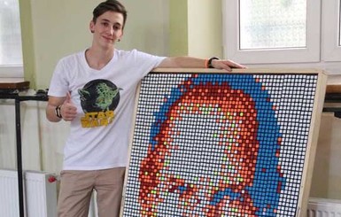 Львовский студент создал портрет Стива Джобса из кубиков Рубика