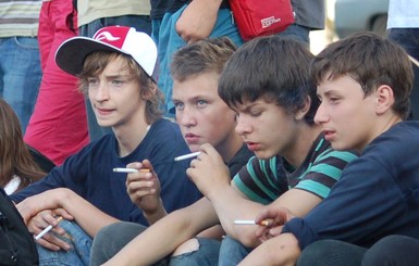 Украинские подростки оказались одними из самых некурящих в Европе