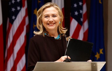 Клинтон привлекла к избирательной кампании гангста-рэпера