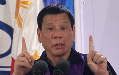 Президент Филиппин извинился перед евреями за сравнение себя с Гитлером