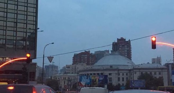 В Киеве установили экспериментальные светофоры