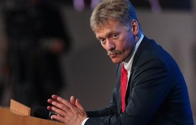 В Кремле прокомментировали возможное введение виз Украиной