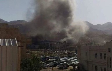 В Йемене под авиаудар попала траурная процессия, погибли 82 человека