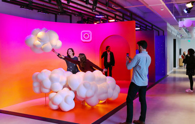 Компания Instagram показала свой новый офис