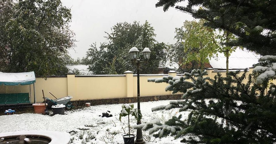 Винницкую область засыпало снегом