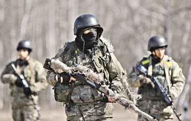 СМИ: украинские военные держат позиции под Мариуполем