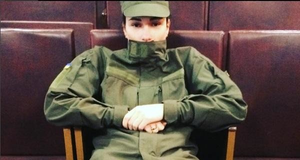 Анастасия Приходько попробовала себя в роли солдата