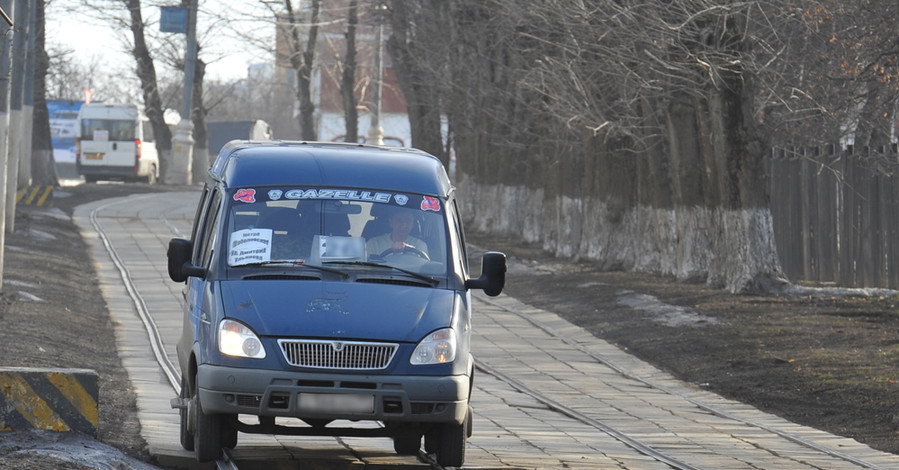 В Павлограде горе-отец забыл сына в автобусе